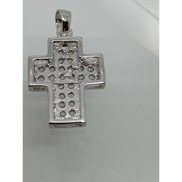 Elegant Vintage Sterling Silver Cross Pendant with Sparkling White CZ Stones - Picture 8 of 10